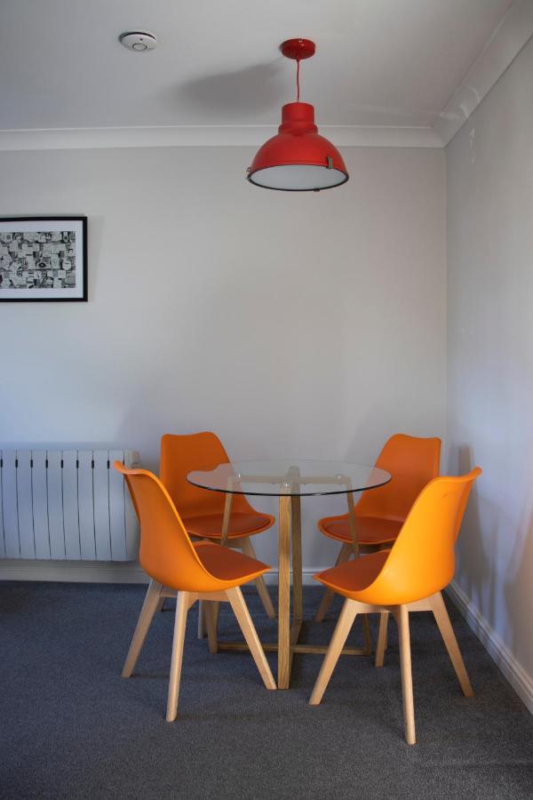 Lovely 3-Bedroom Apartment In Colchester Exterior photo